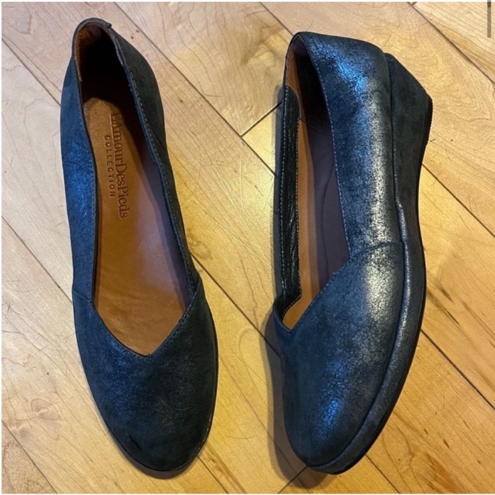 L'Amour Des Pieds Collection Bracey Slip-On Wedge Shoes Black Leather size 8.5